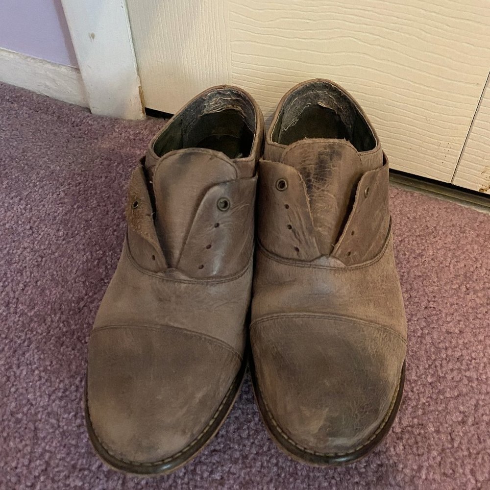 Laceless Oxford Shoes